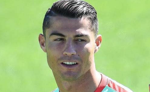 Kiểu tóc của Ronaldo Pompadour Undercut Kiểu tóc của Ronaldo Pompadour Undercut